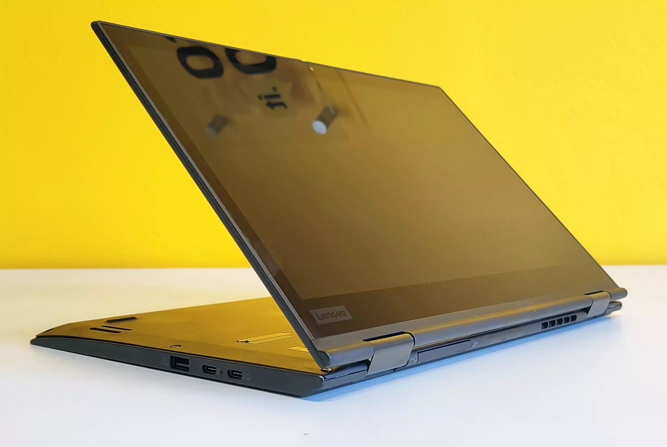 Lenovo ThinkPad X1 Yoga 2 Lenovo ThinkPad X1 Yoga 2